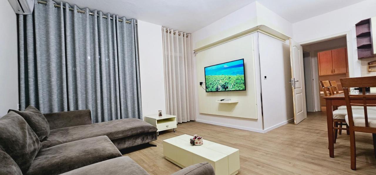 Discover Tirana From Our 3-Room Apartment With Free Parking-Komuna E Parisit Exterior photo